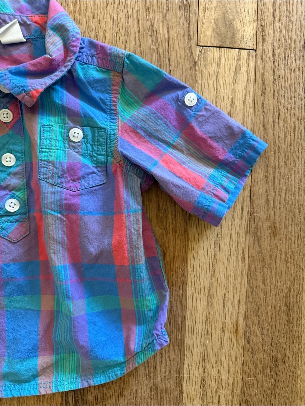 Old Navy Kids Plaid‎ Short Sleeve Button-Up Shirt Blue, Pink & Green 6-12 month